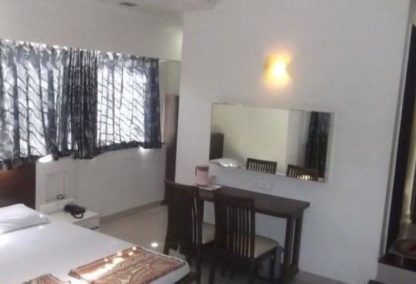 Отель Rajshree Lodging