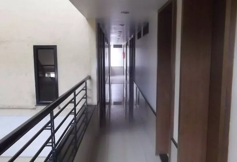 Hotelli Rajshree Lodging
