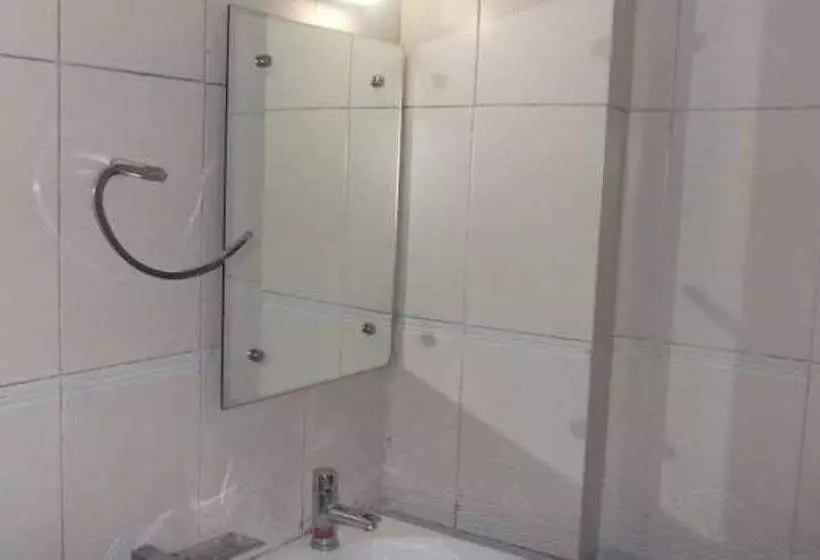 Hotelli Rajshree Lodging