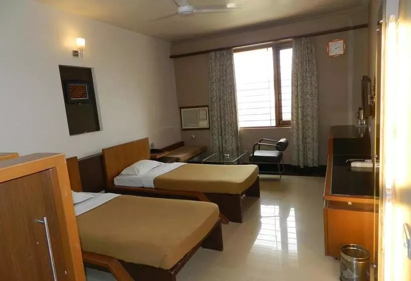 ホテル Rock Regency Hampi