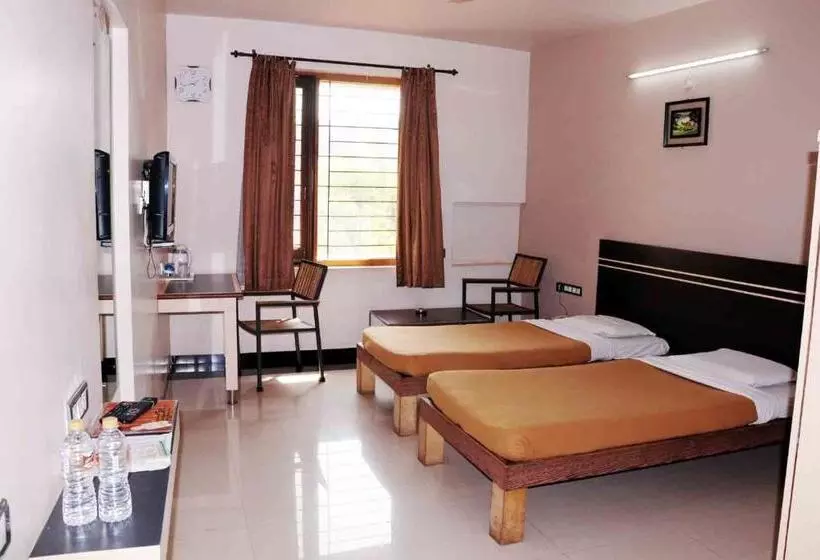 ホテル Rock Regency Hampi