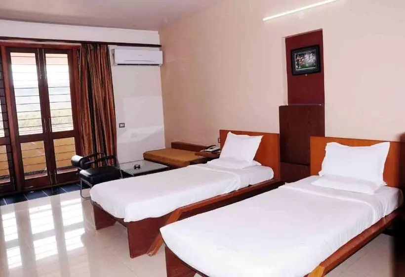 ホテル Rock Regency Hampi