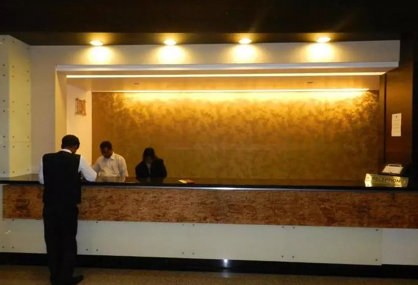 ホテル Rock Regency Hampi