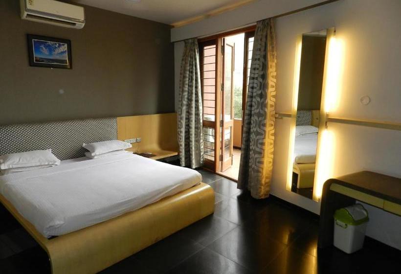 فندق Rock Regency Hampi