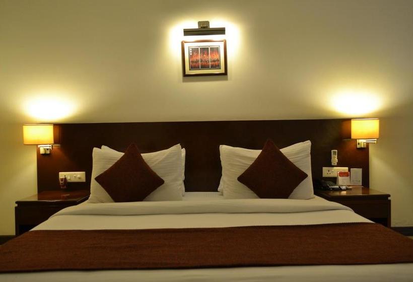 בית מלון כפרי Sobti Continental