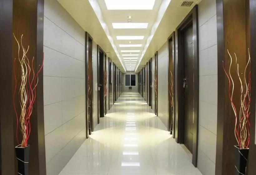 Hôtel Surya Prime