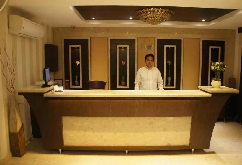 Hôtel Surya Prime