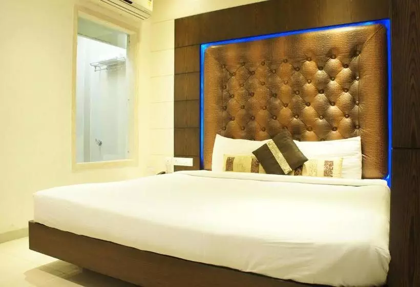 Hôtel Surya Prime