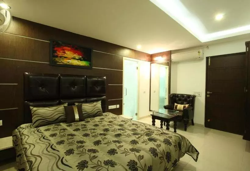 Hôtel Surya Prime