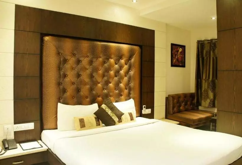 Hôtel Surya Prime