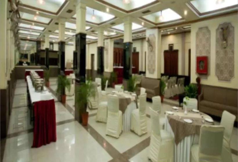 Hôtel Surya Prime