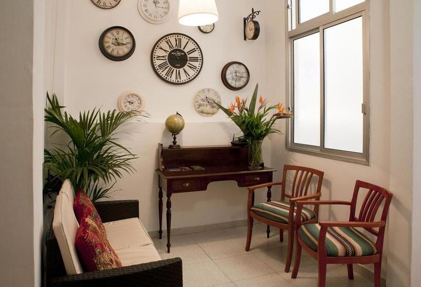 Bed and Breakfast Pensión Casablanca