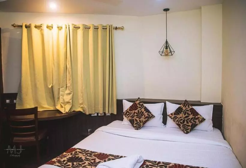 Rajdarbar Hotel & Banquet, Siliguri