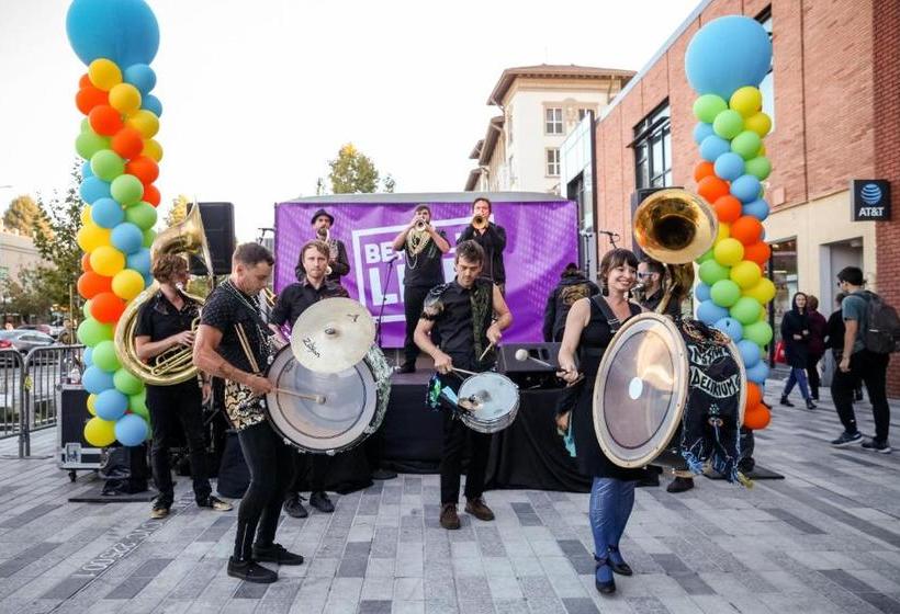 Hostel Downtown Berkeley Ymca  And Residence