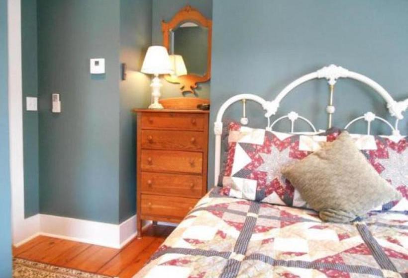 Bayberry House Bed And Breakfast