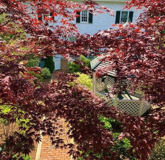 مبيت وإفطار Clark Currier Inn