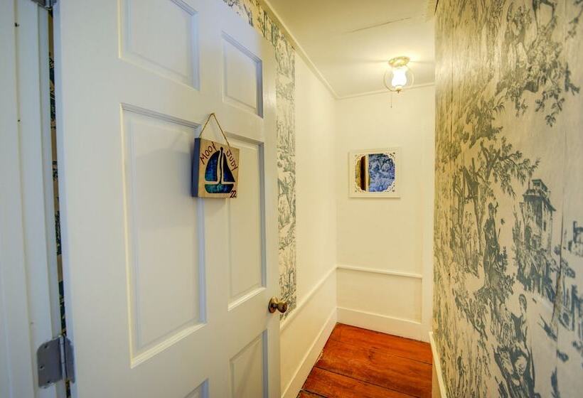 مبيت وإفطار Copper Swan