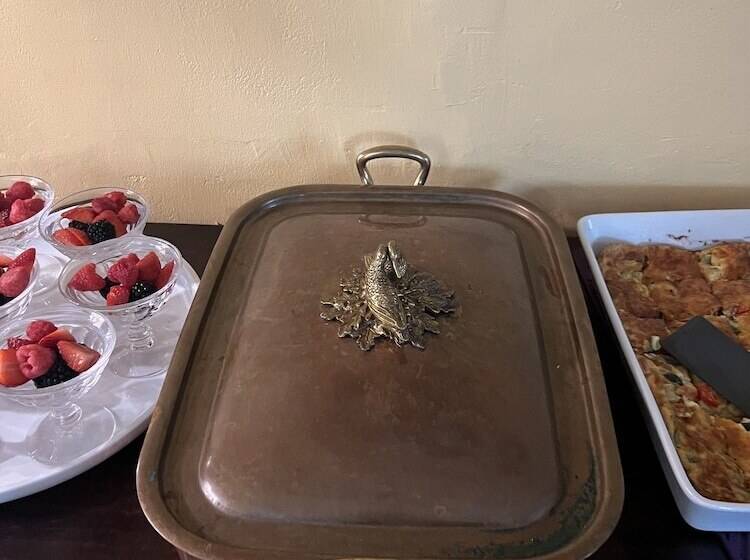 مبيت وإفطار Copper Swan