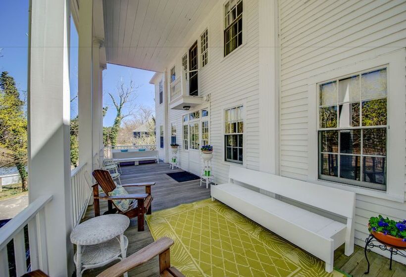 مبيت وإفطار Copper Swan