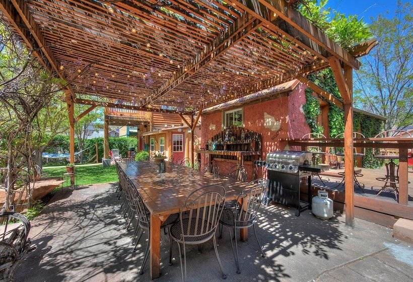 Cali Cochitta Vacation Rentals