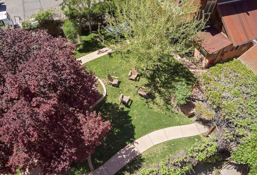 Cali Cochitta Vacation Rentals