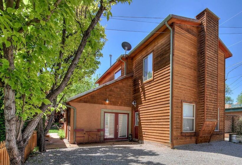 Cali Cochitta Vacation Rentals