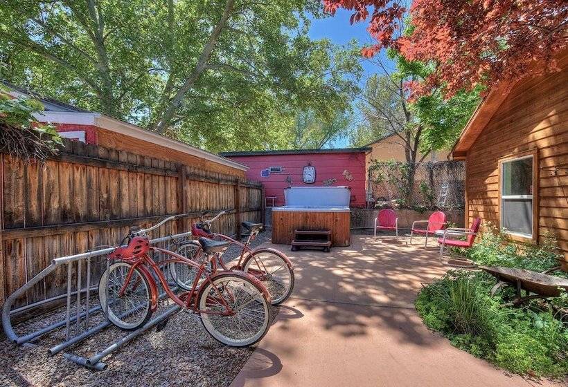 Cali Cochitta Vacation Rentals