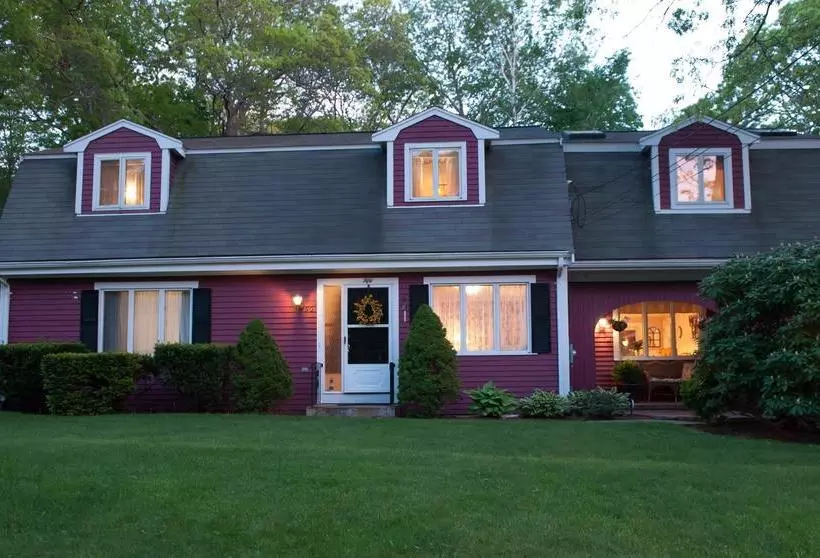 Cranberry Manor Bed And Breakfast Cape Cod