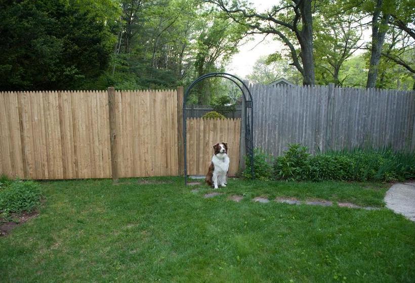 Cranberry Manor Bed And Breakfast Cape Cod
