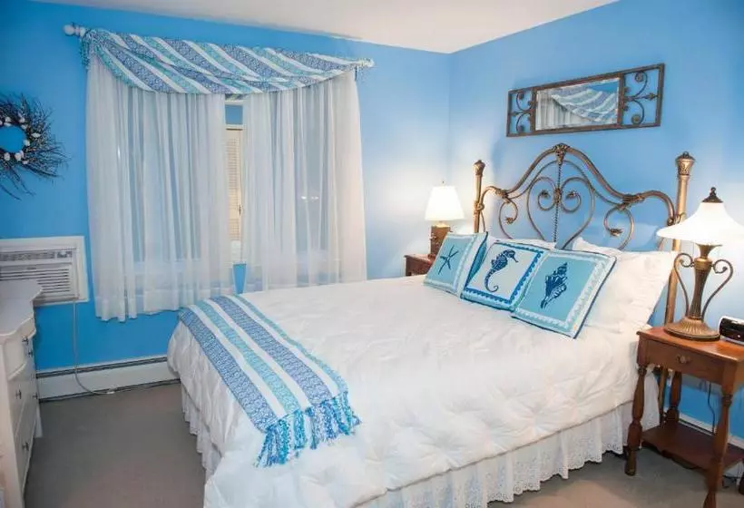 Cranberry Manor Bed And Breakfast Cape Cod