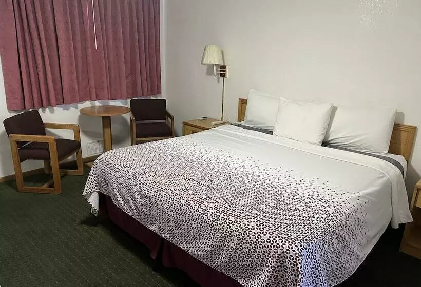 Holiday Motel
