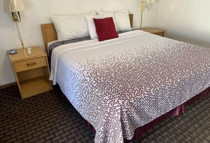 Holiday Motel