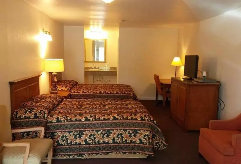 Hotelli Country Regency Inn & Suites