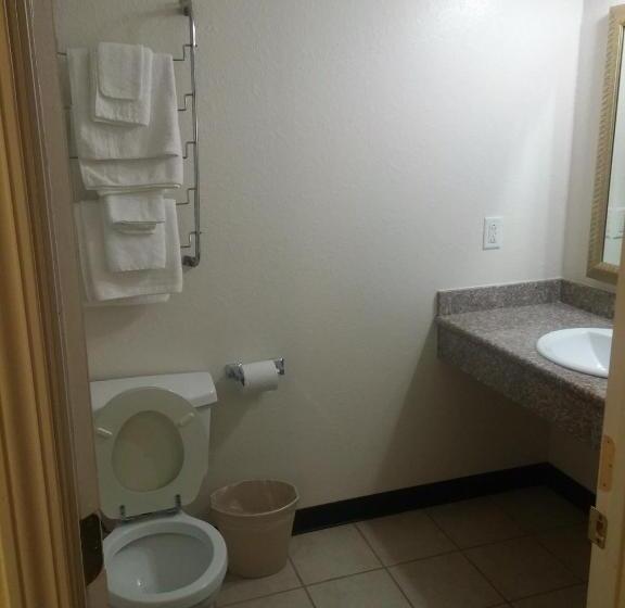 호텔 Country Regency Inn & Suites