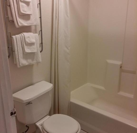 호텔 Country Regency Inn & Suites