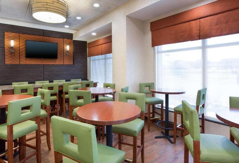 Drury Plaza Hotel Mt Vernon