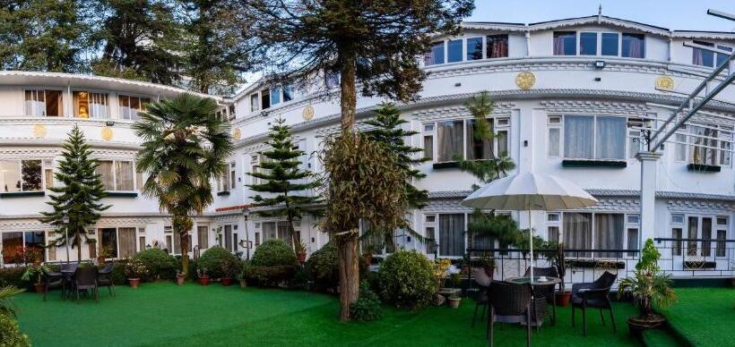 هتل Little Tibet Resort Mall Road