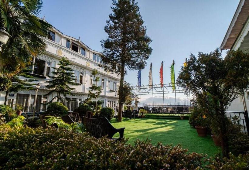 هتل Little Tibet Resort Mall Road