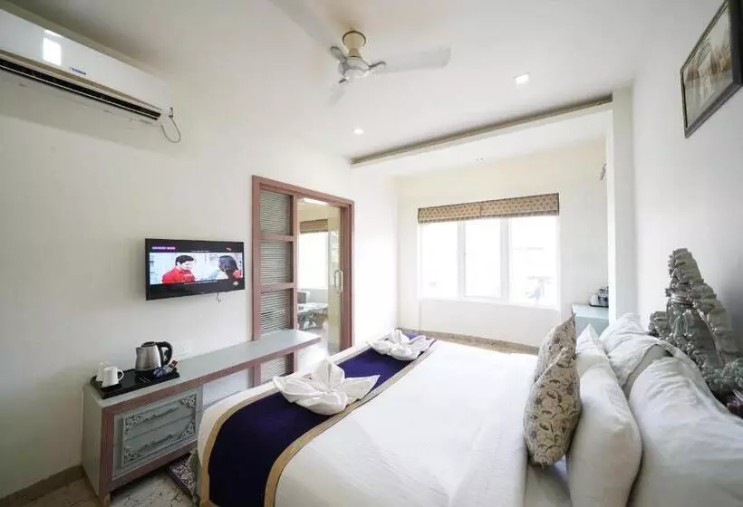 New Hotel Broadway