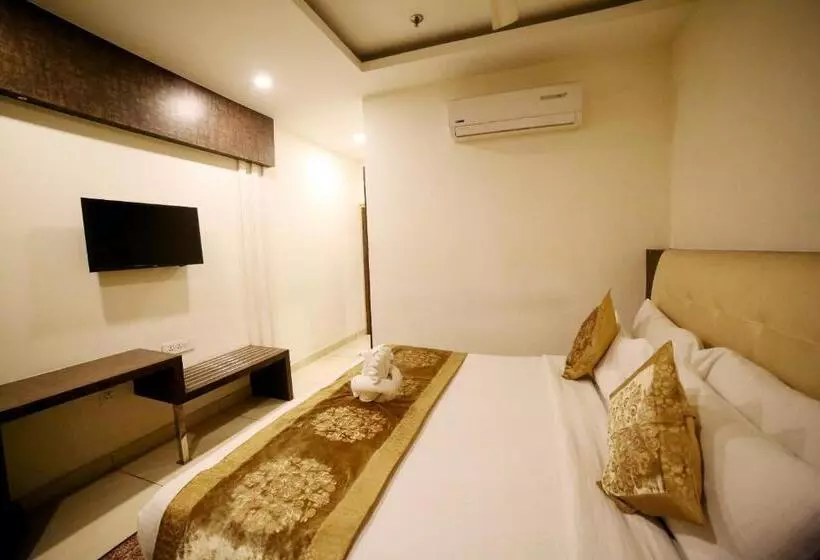 New Hotel Broadway