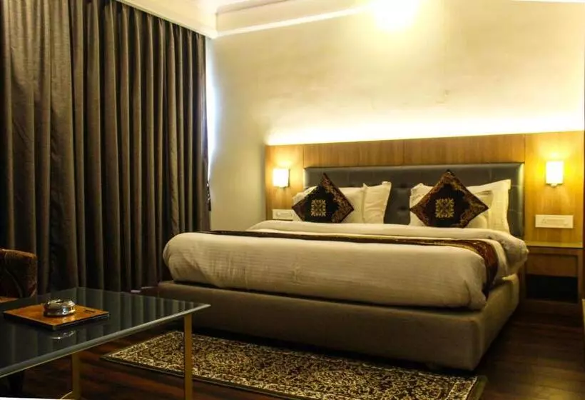New Hotel Broadway