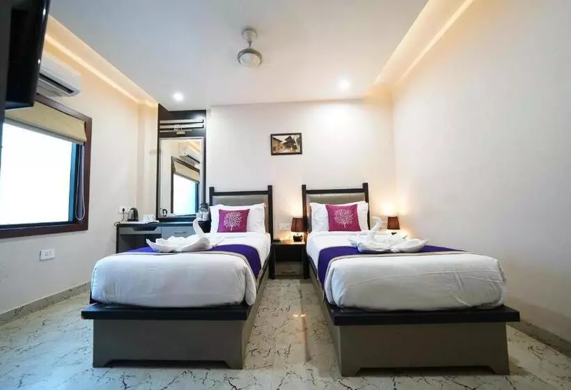 New Hotel Broadway