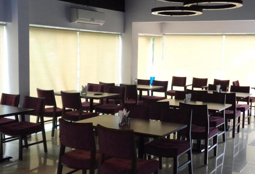 Hotel Oyster Airport