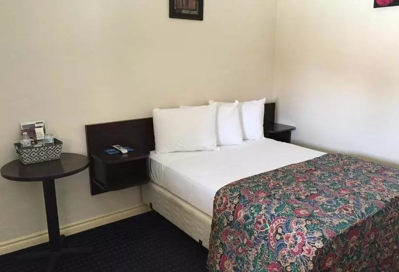 Mayfair Motel