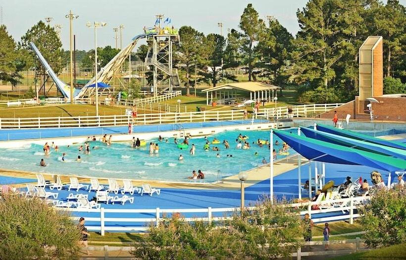 汽车旅馆  Briarwood Inn Of Geneva