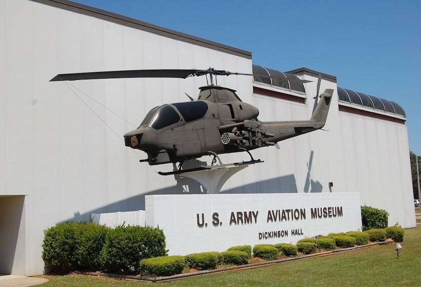 汽车旅馆  Briarwood Inn Of Geneva