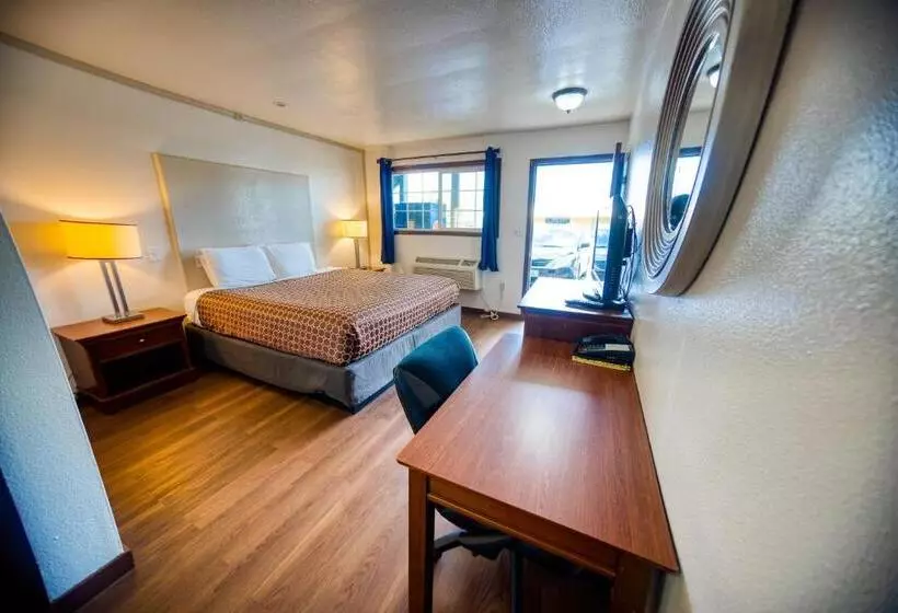 モーテル Budget Inn