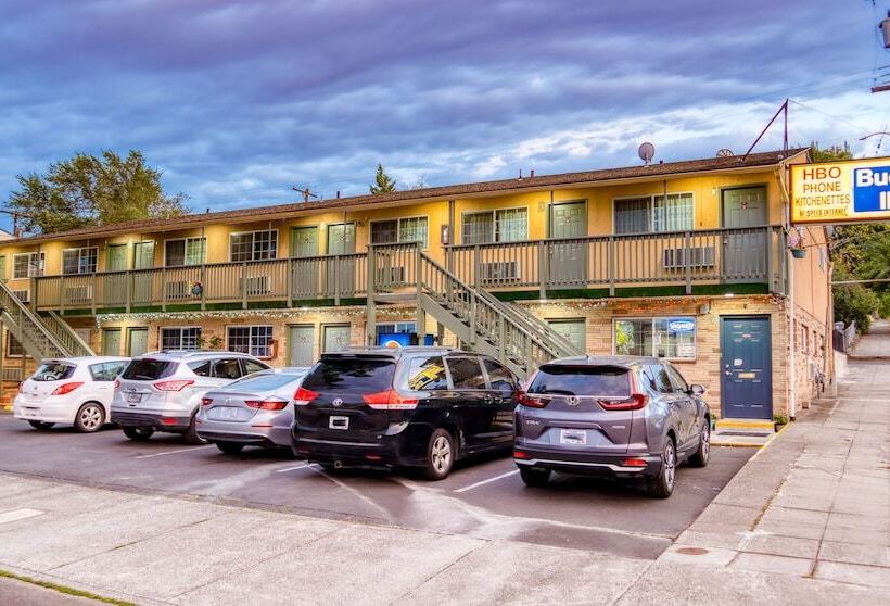 Мотель Budget Inn