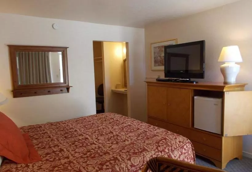 モーテル Colusa Riverside Inn