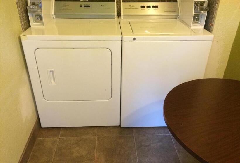 モーテル Frio Inn